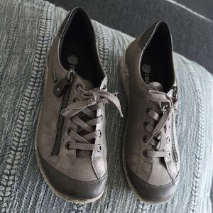 Remonte Charcoal Women's Sneakers with Side Zipper